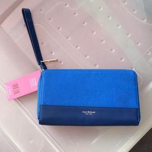 Isaac Miztahi clutch